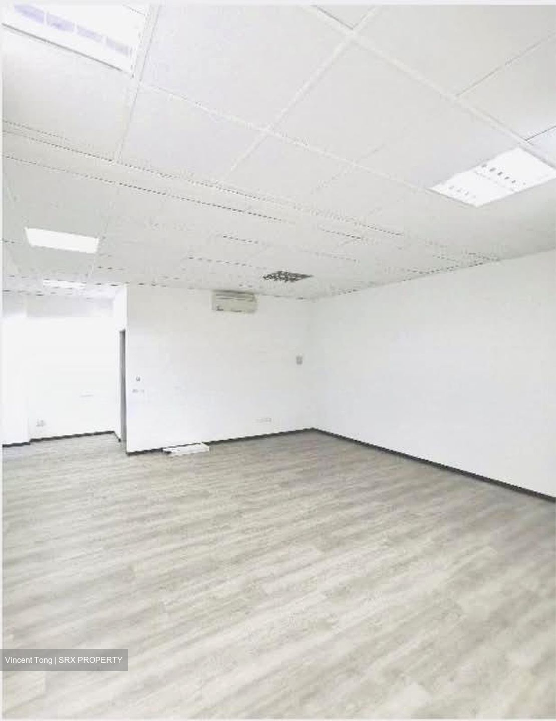 Jalan Besar (D8), Office #568093411